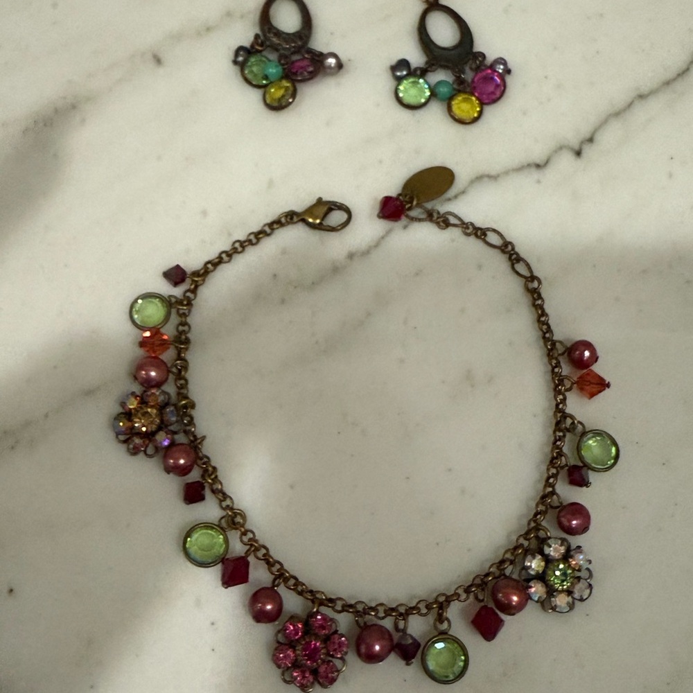 Elegant Multicolor Necklace and Earring Set